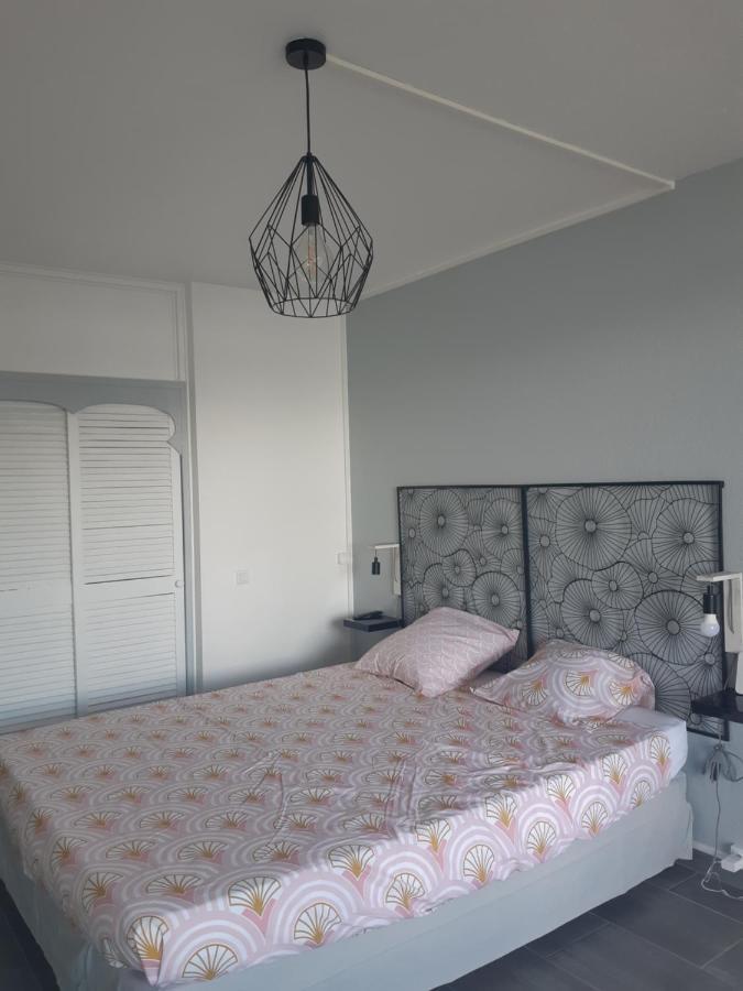 Ti Rosy Rose Apartment Le Diamant Bagian luar foto